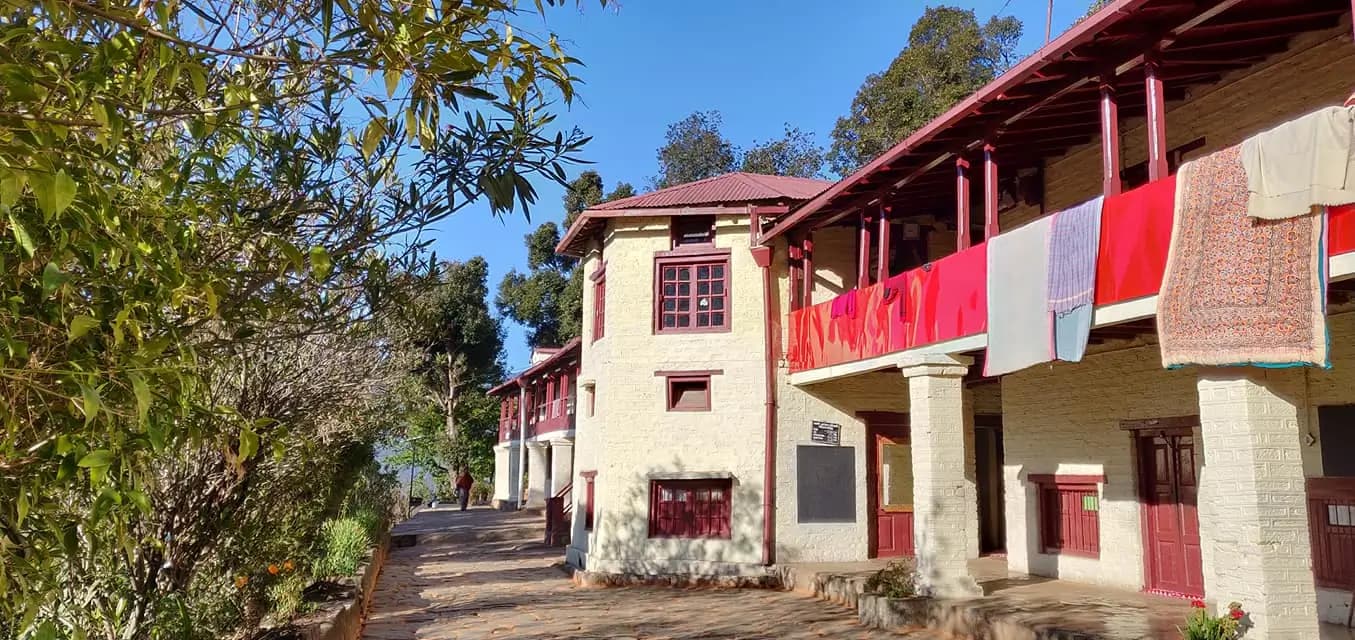8. Lakshmi Ashram
