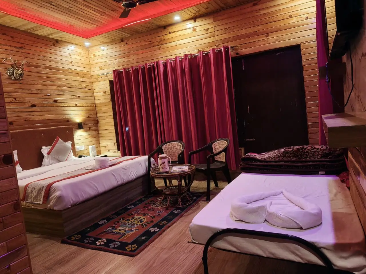Super Delux Room